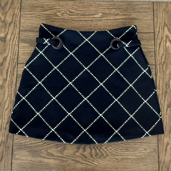 DEVON WINDSOR Grove Skirt - Picture 4 of 5